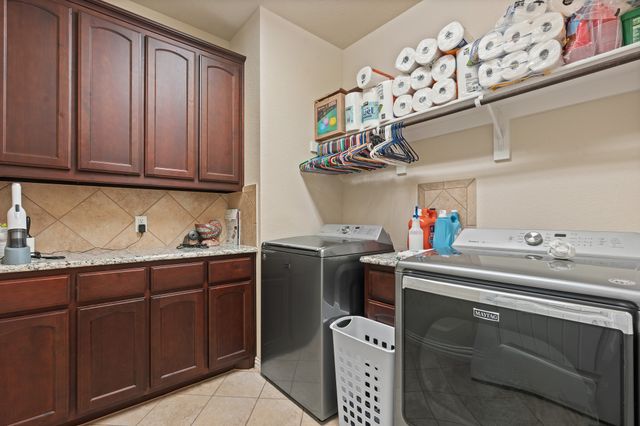 8901 Hillview Drive, Godley, TX 76044