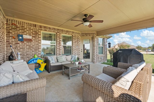 8901 Hillview Drive, Godley, TX 76044