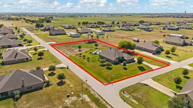 8901 Hillview Drive, Godley, TX 76044