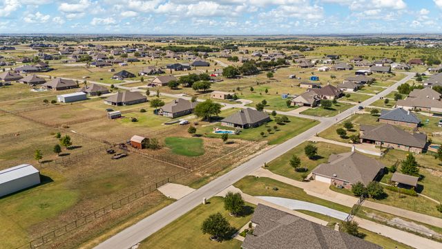 8901 Hillview Drive, Godley, TX 76044