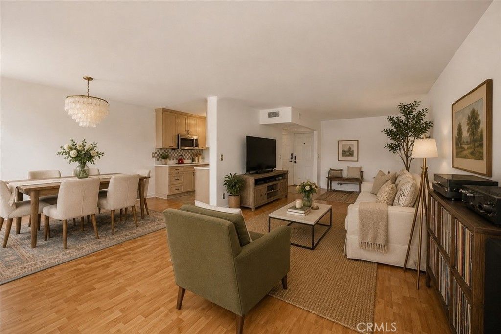 14141 Dickens 312, Sherman Oaks, CA 91423 — exterior