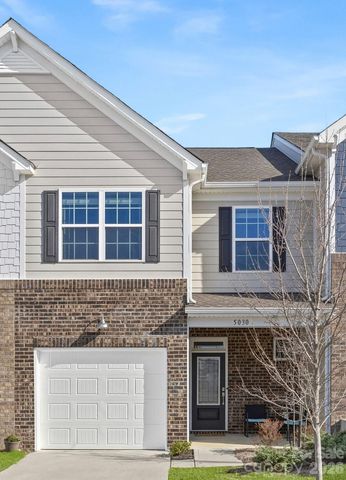 5030 Moss Pine Way, Fort Mill, SC 29708