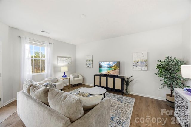 5030 Moss Pine Way, Fort Mill, SC 29708