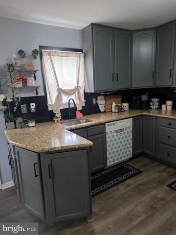 65 S ATLANTIC AVE, Berlin, NJ 08009