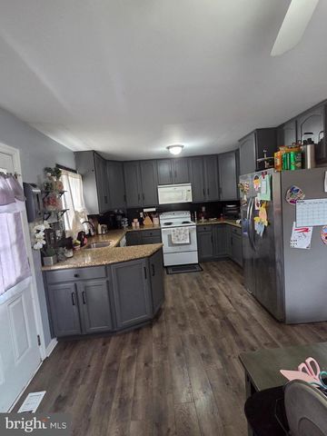 65 S ATLANTIC AVE, Berlin, NJ 08009