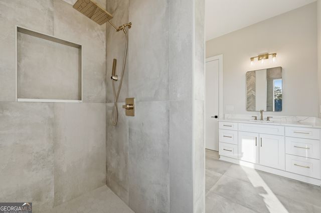 6003 Bluewater Boulevard, Gainesville, GA 30506