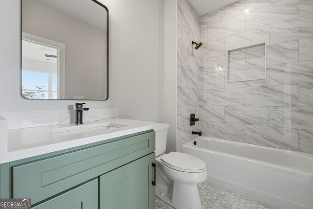 6003 Bluewater Boulevard, Gainesville, GA 30506