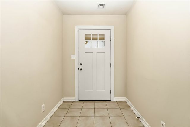 13648 N UA Beef Farm, Fayetteville, AR 72704