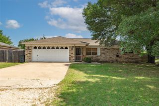 178 Norwood Drive, Woodway, TX 76712