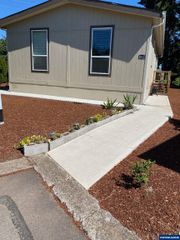 2200 Lancaster (19C) Dr SE 19C, Salem, OR 97317