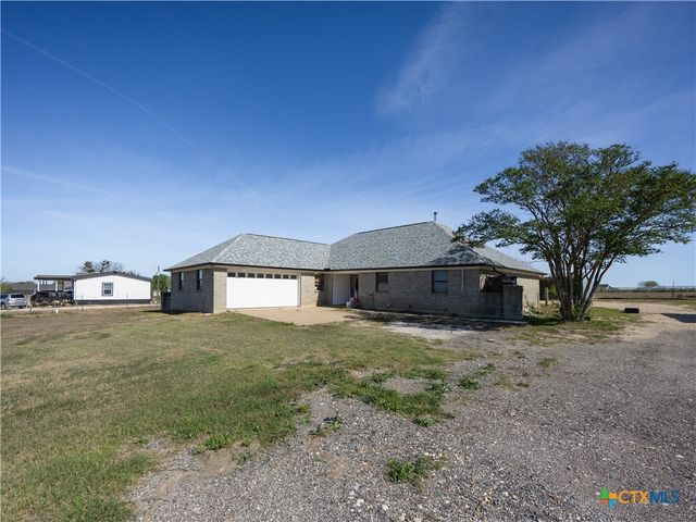 2412 Williamson Road, Lockhart, TX 78644