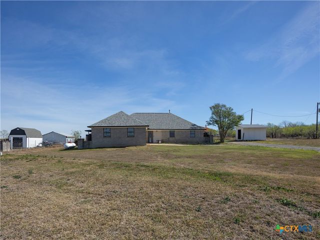 2412 Williamson Road, Lockhart, TX 78644
