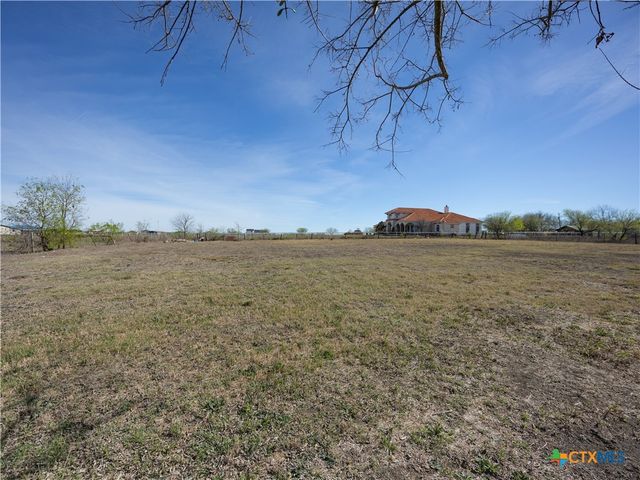 2412 Williamson Road, Lockhart, TX 78644