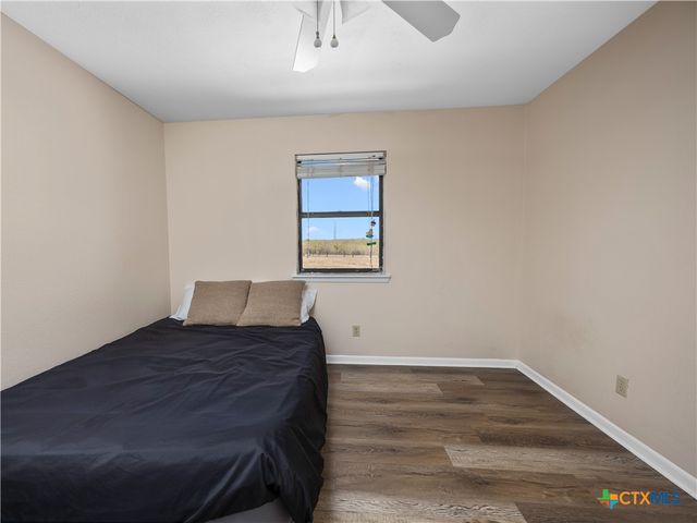 2412 Williamson Road, Lockhart, TX 78644