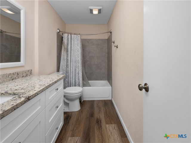 2412 Williamson Road, Lockhart, TX 78644