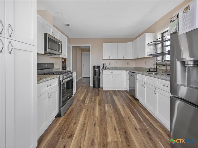 2412 Williamson Road, Lockhart, TX 78644