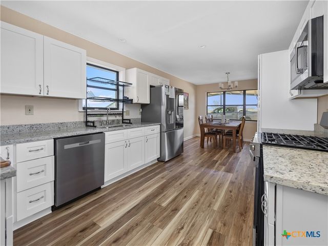 2412 Williamson Road, Lockhart, TX 78644