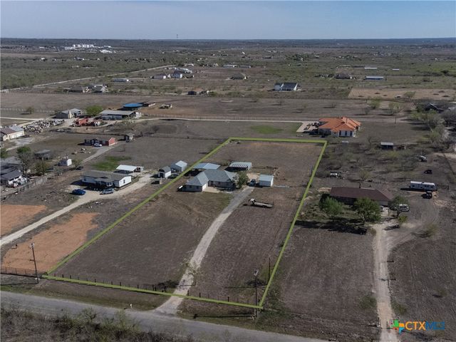 2412 Williamson Road, Lockhart, TX 78644