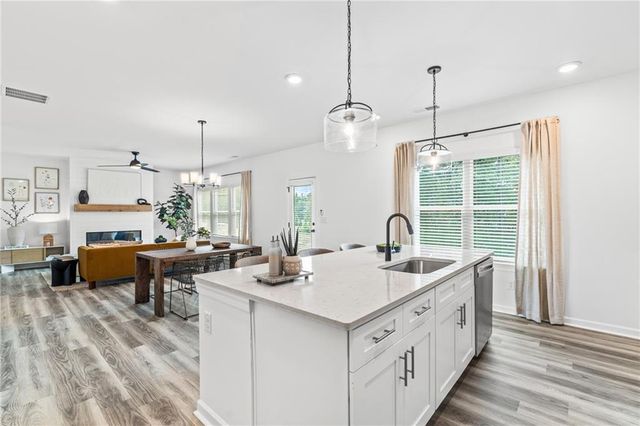 3281 Pepperpike Court, Loganville, GA 30052