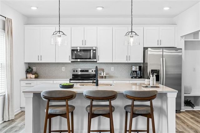 3281 Pepperpike Court, Loganville, GA 30052