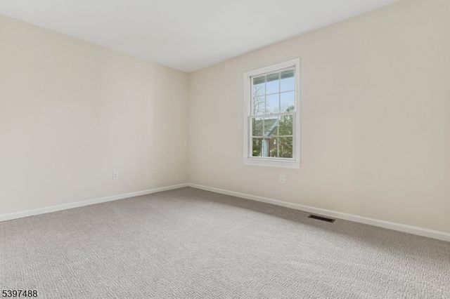 318 Main St 34, Madison Boro, NJ 07940