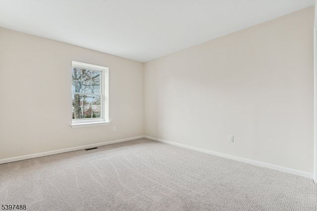 318 Main St 34, Madison Boro, NJ 07940