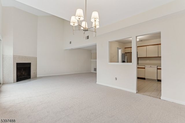 318 Main St 34, Madison Boro, NJ 07940