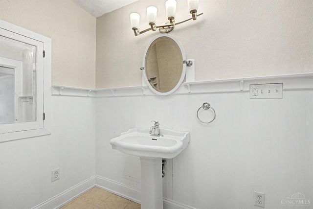 318 S Broadway Street, Lebanon, OH 45036