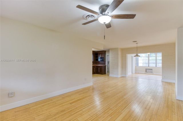 7401 Raleigh St, Hollywood, FL 33024