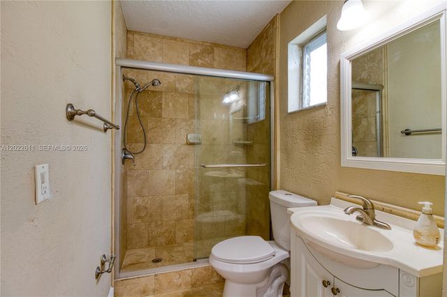 7401 Raleigh St, Hollywood, FL 33024