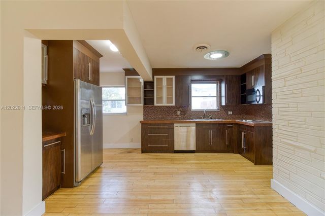 7401 Raleigh St, Hollywood, FL 33024
