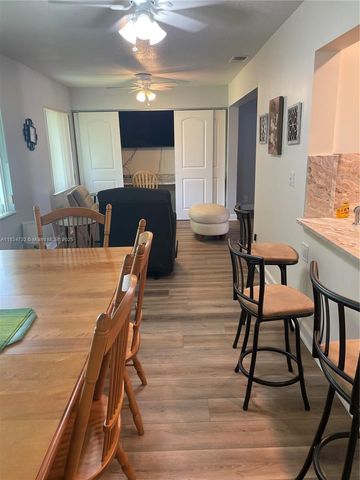 8552 N Campanelli Blvd, Plantation, FL 33322