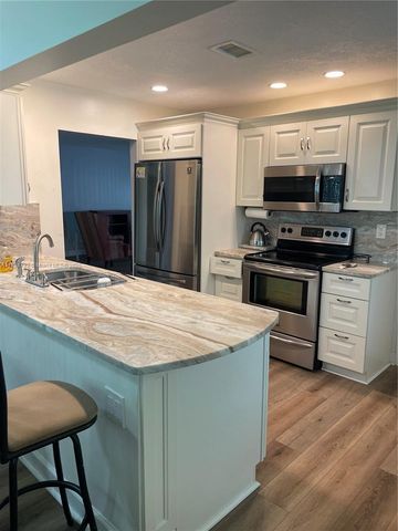 8552 N Campanelli Blvd, Plantation, FL 33322