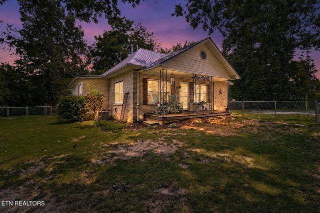 226 Rugby Ave, Jamestown, TN 38556