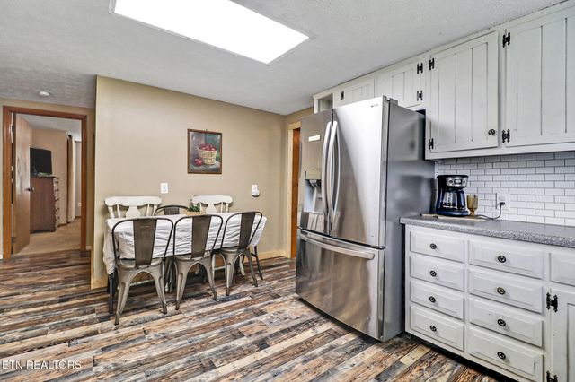 226 Rugby Ave, Jamestown, TN 38556