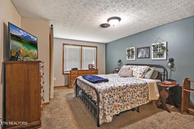 226 Rugby Ave, Jamestown, TN 38556