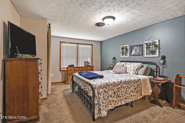 226 Rugby Ave, Jamestown, TN 38556