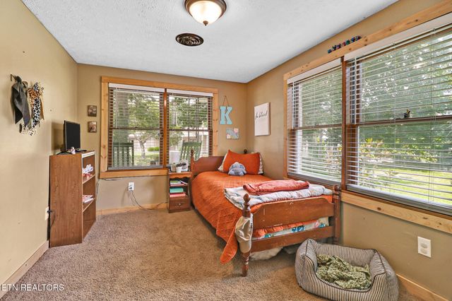 226 Rugby Ave, Jamestown, TN 38556