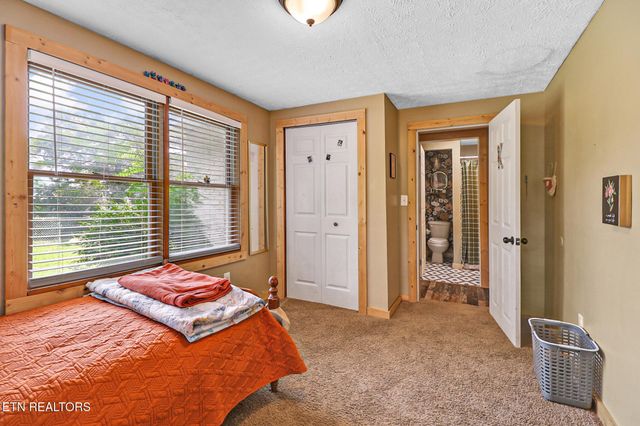 226 Rugby Ave, Jamestown, TN 38556
