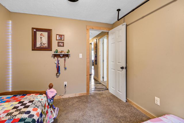 226 Rugby Ave, Jamestown, TN 38556