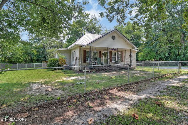 226 Rugby Ave, Jamestown, TN 38556