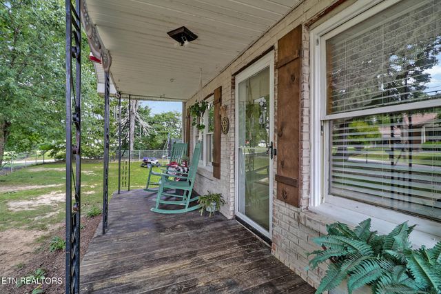 226 Rugby Ave, Jamestown, TN 38556