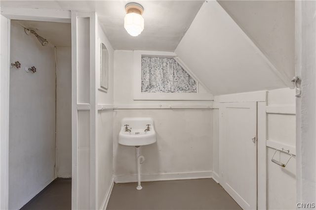 503 Cogswell Ave, Geddes, NY 13209