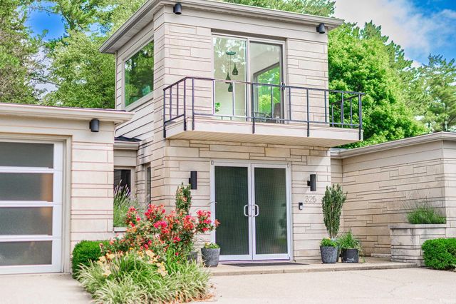 325 E Clover Lane, Bloomington, IN 47408