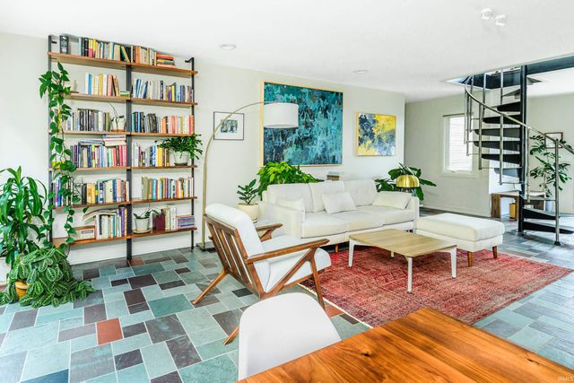 325 E Clover Lane, Bloomington, IN 47408