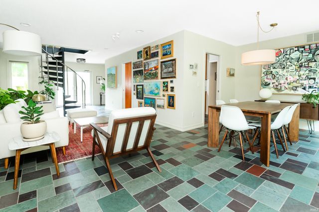 325 E Clover Lane, Bloomington, IN 47408