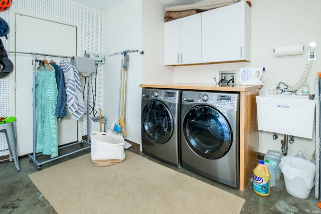 325 E Clover Lane, Bloomington, IN 47408
