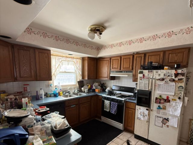 1903 Lands Court, Crystal Lake, IL 60012