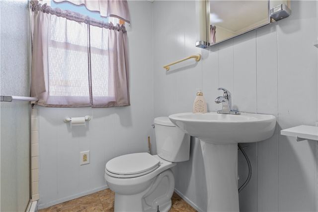 173 Wilbur Ave, Uniontown, PA 15401