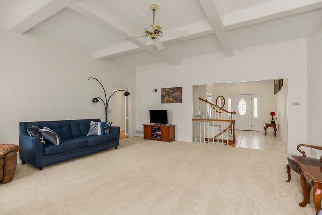 4501 NW Baltimore Court, Kansas City, MO 64116